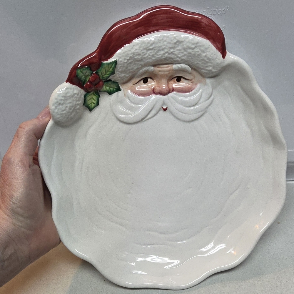Fitz & Floyd Santa Canape Plate from their Plaid Christmas collection